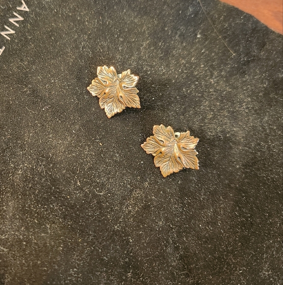 Copper Maple Leaf Earrings - Picture 1 of 2